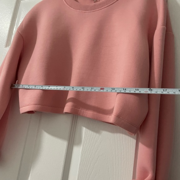 Grey Lab pink plush crop sweater - Picture 3 of 5